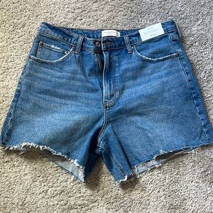 Abercrombie & Finch “The Dad Short” High Rise